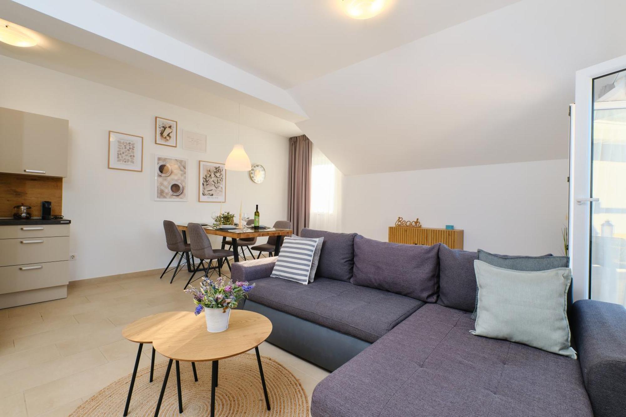 Apartments Divna Малий Лошинь Екстер'єр фото