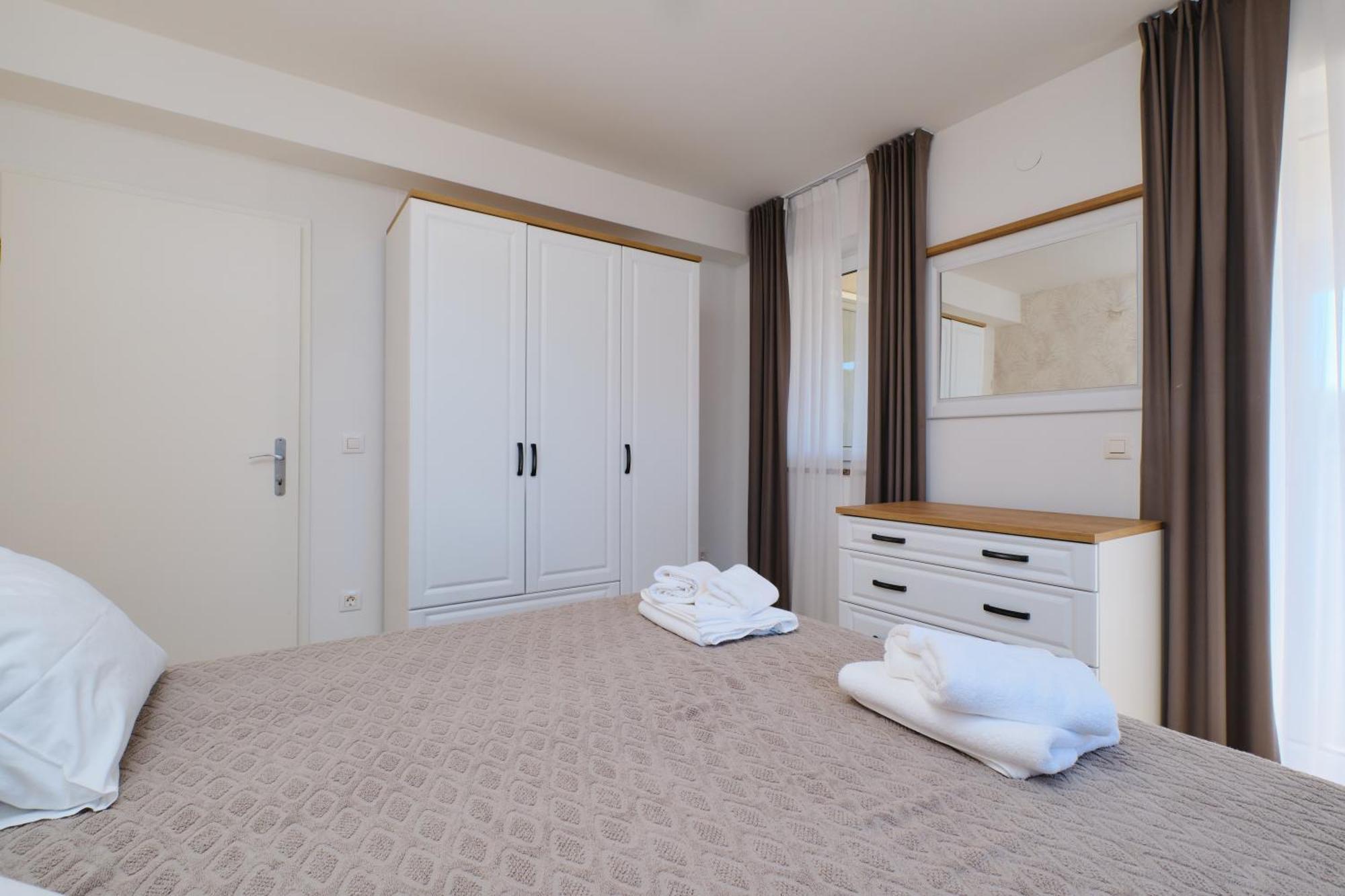 Apartments Divna Малий Лошинь Екстер'єр фото
